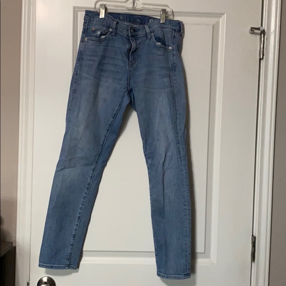 Gap capris